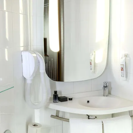 Hotell Ibis Sud 3*