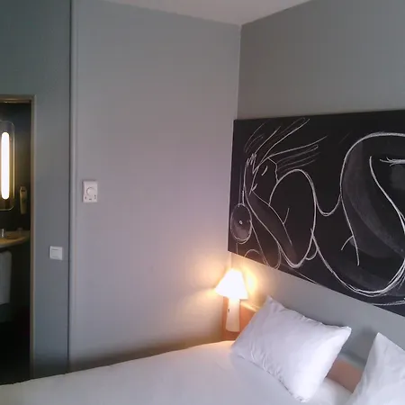 Ibis Sud 3*