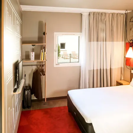 Ibis Sud Hotell