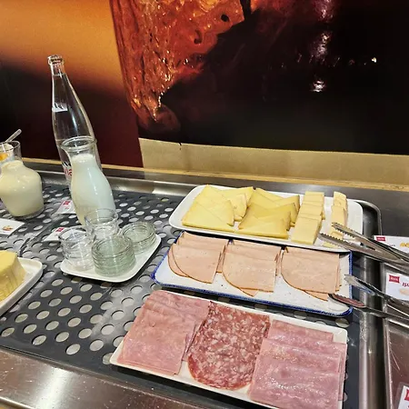 Ibis Sud Hotell